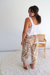 Whitehaven 3/4 Elastic Pant In Paradise Palm in Latte