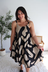 Short Swing Dress In Cobble Stone Choc/Black