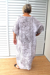 Long Kaftan In Grey Animal