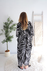 Long Kaftan In Black Vine