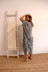 Long Kaftan In Zebra Navy