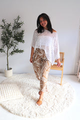 Whitehaven 3/4 Elastic Pant In Paradise Palm in Latte