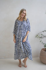 Long Kaftan In Zebra Navy