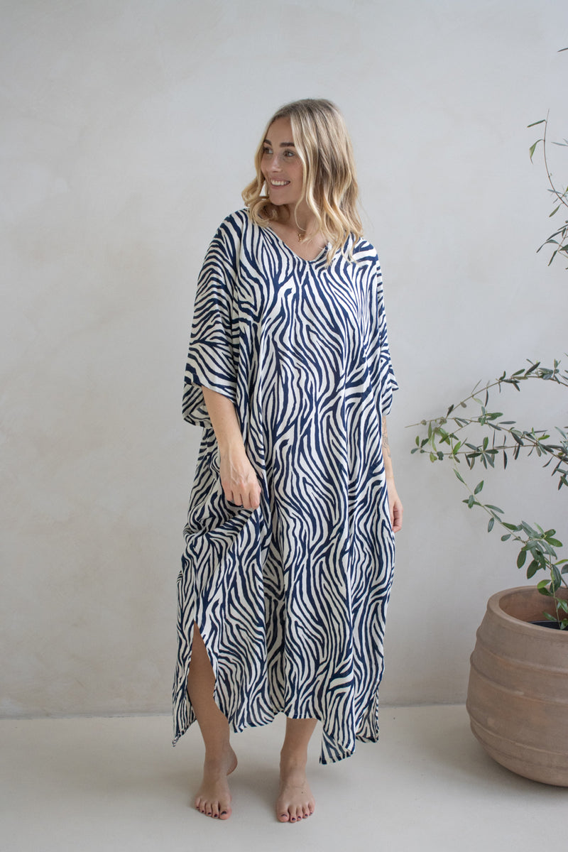 Long Kaftan In Zebra Navy