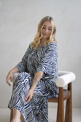 Long Kaftan In Zebra Navy