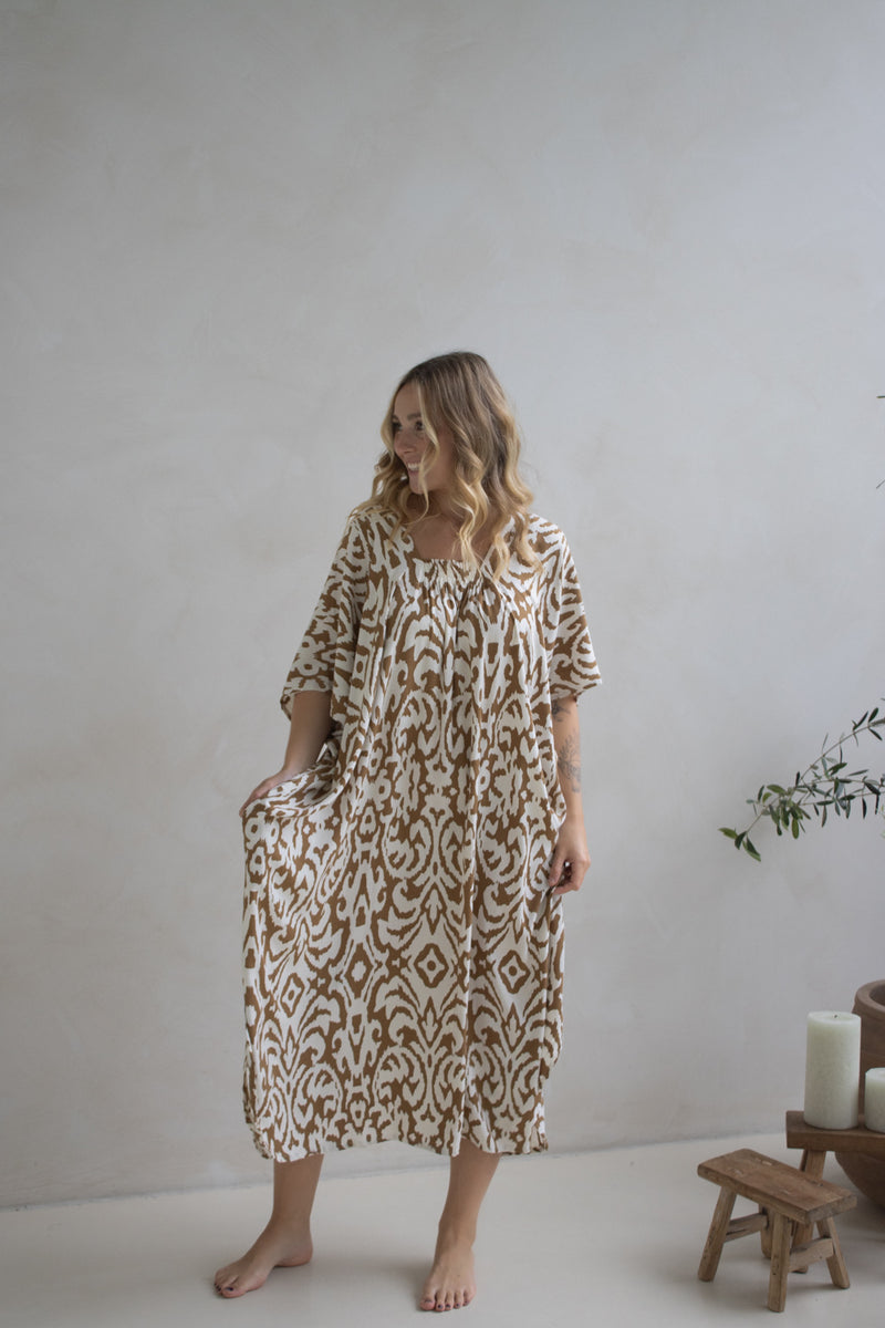 Lux Muu Muu in Artifact Caramel