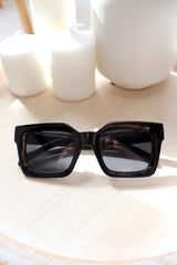 Oversized Sunglasses in Black