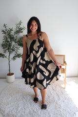 Short Swing Dress In Cobble Stone Choc/Black
