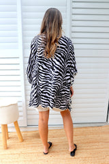 Short Pom Pom Kaftan in Zebra Black