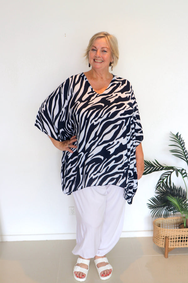 Short Kaftan Ocean Tide in Navy