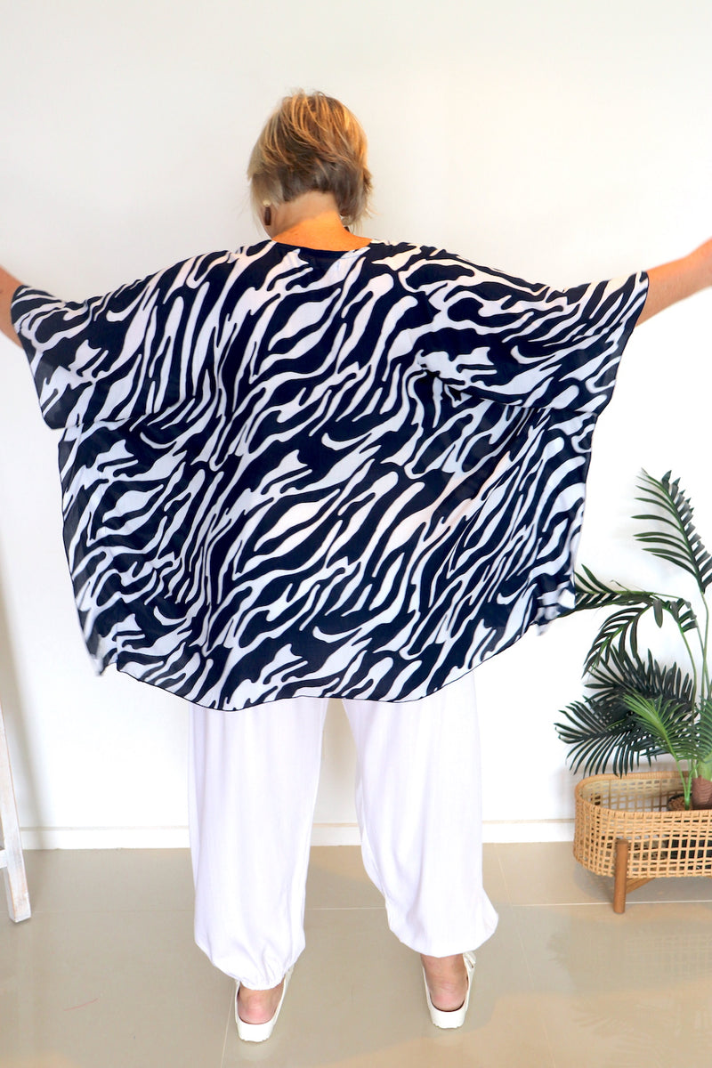 Short Kaftan Ocean Tide in Navy