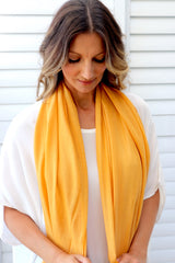 Lightweight scarf in Yellow