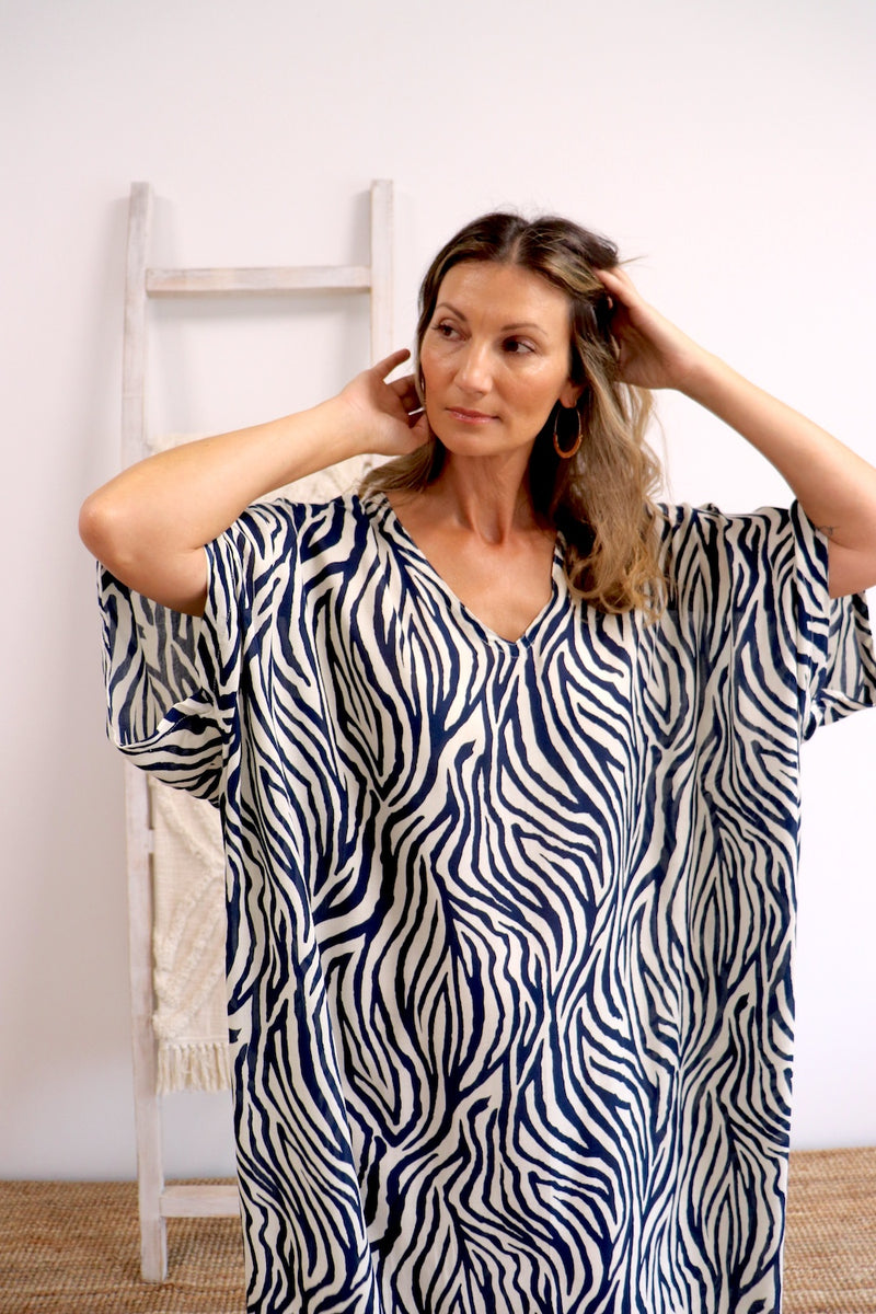 Long Kaftan In Zebra Navy