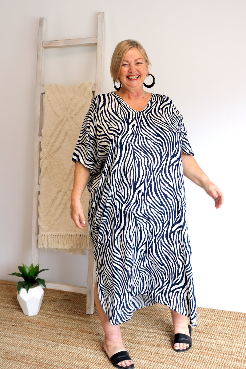 Long Kaftan In Zebra Navy