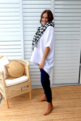 Houndstooth Scarf in Black