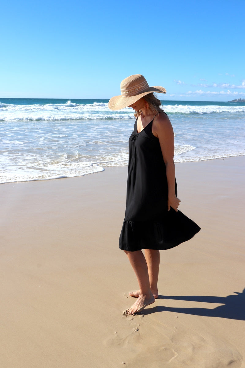 Oasis Dress in Black
