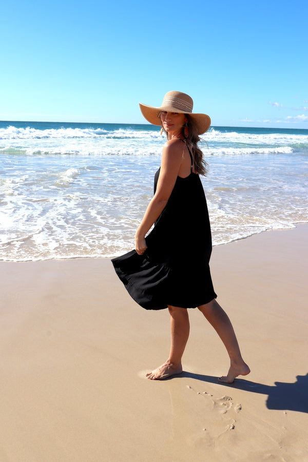 Oasis Dress in Black