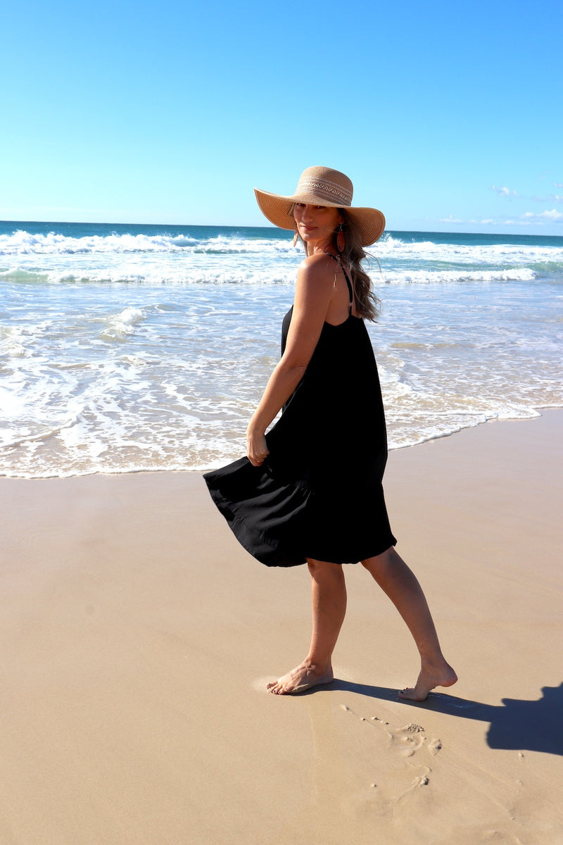 Oasis Dress in Black