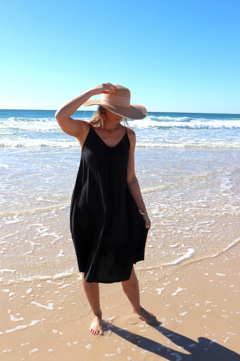 Oasis Dress in Black – Rock Olive