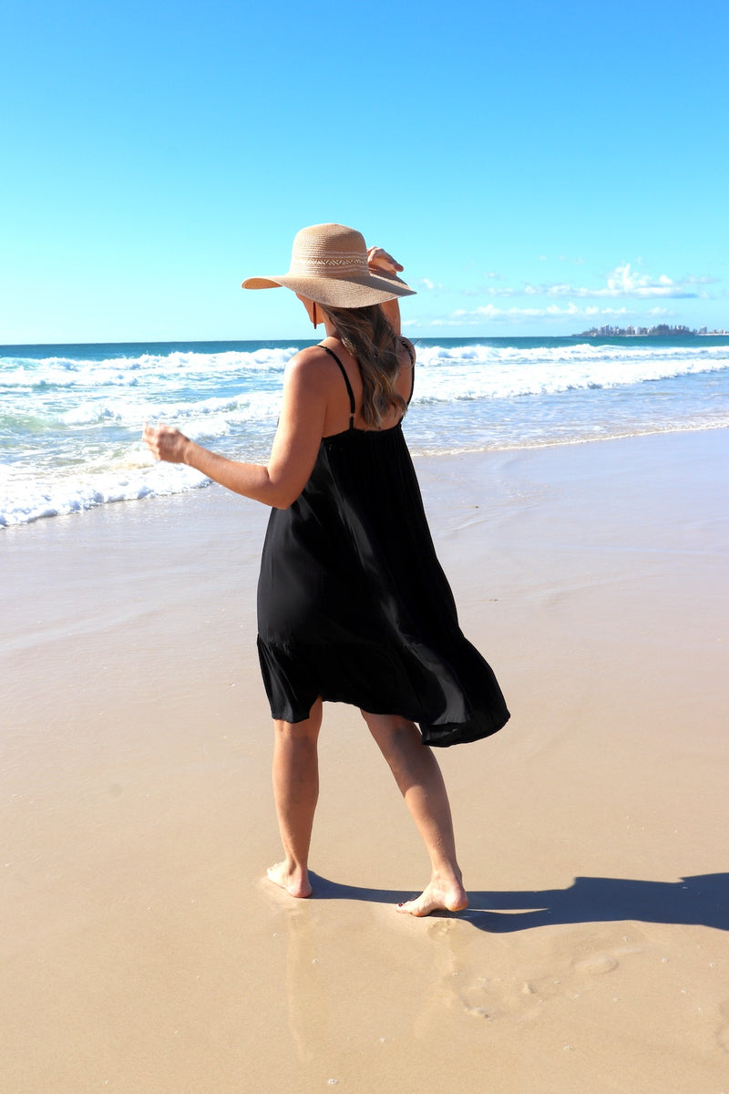 Oasis Dress in Black