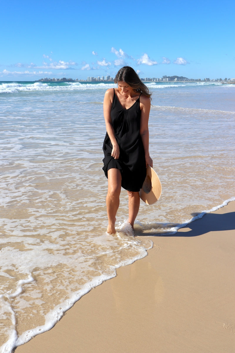 Oasis Dress in Black