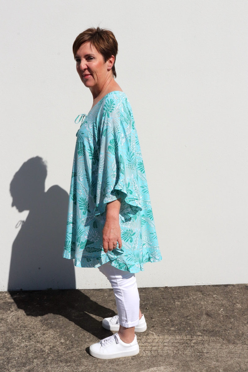 Set Free Batwing Top/Dress In Mint Leaf