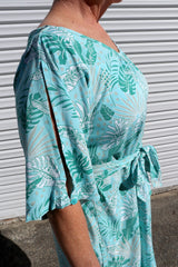 Getaway Short Sleeve Short Dress in Mint Leaf