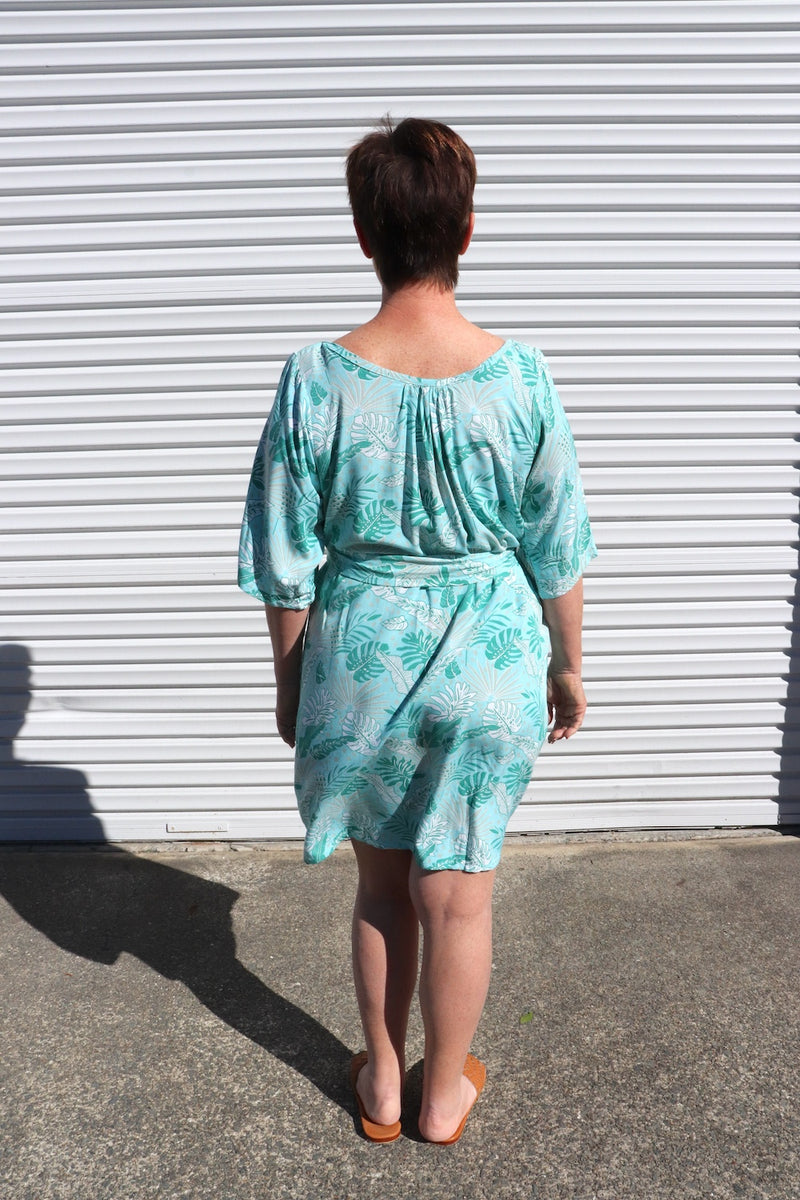 Getaway Short Sleeve Short Dress in Mint Leaf