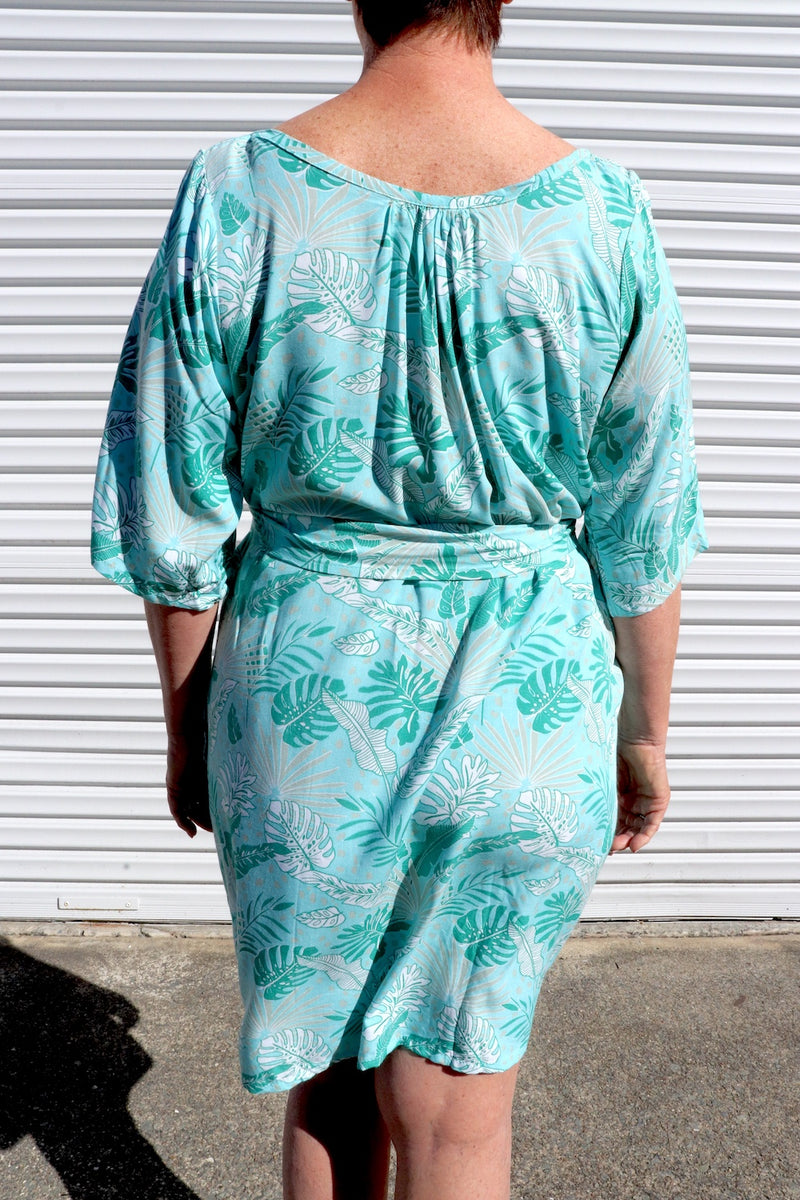 Getaway Short Sleeve Short Dress in Mint Leaf