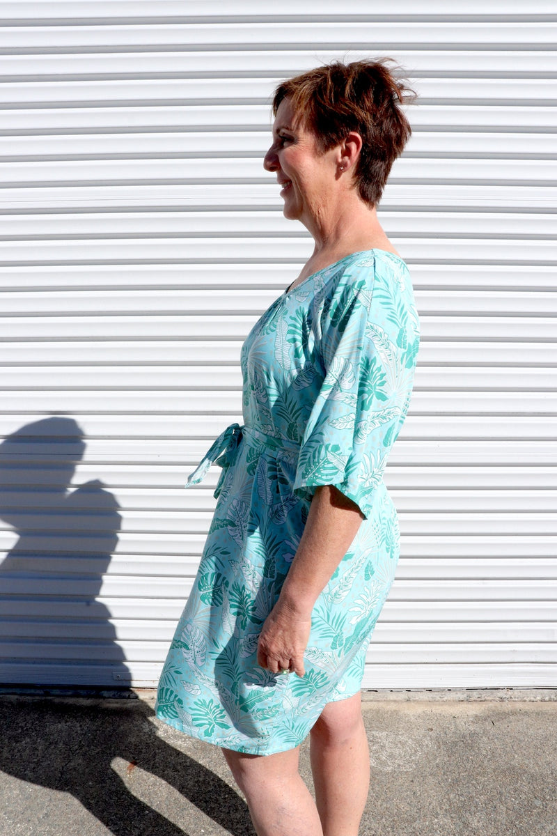 Getaway Short Sleeve Short Dress in Mint Leaf