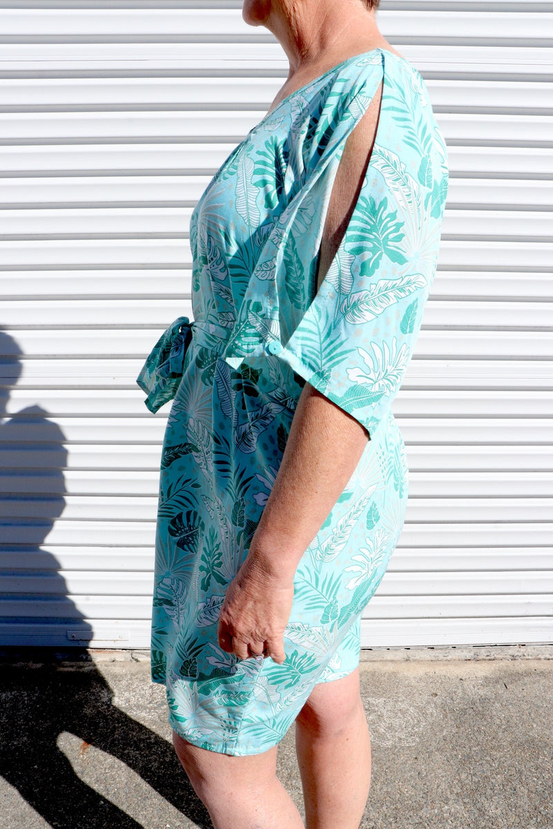 Getaway Short Sleeve Short Dress in Mint Leaf