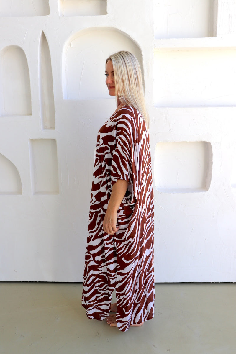 Long Kaftan In Choc Wave