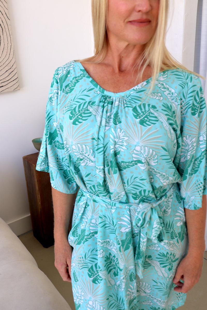 Getaway Short Sleeve Short Dress in Mint Leaf
