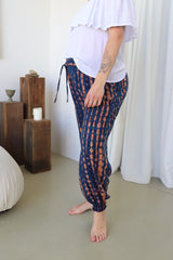 Perfect Travel Pant In Choc Navy