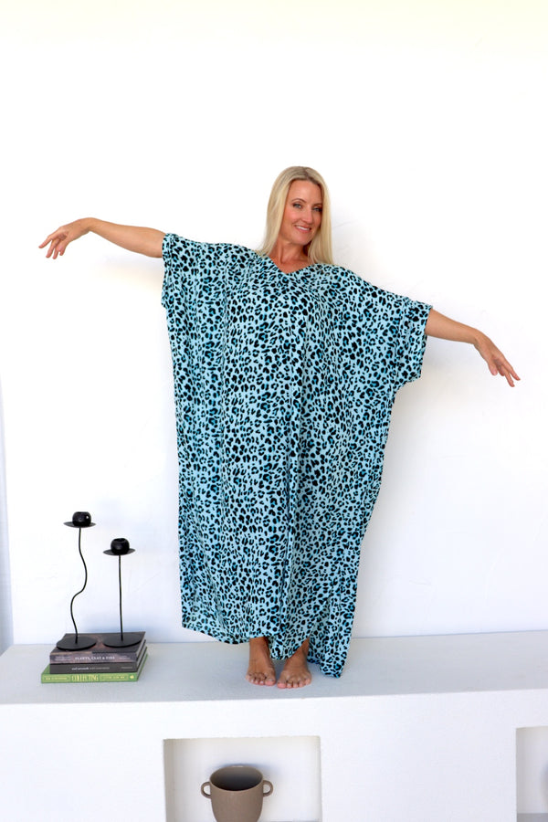 Long Kaftan In Bright Blue Leopard