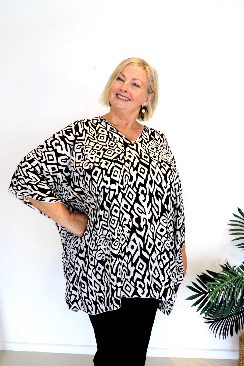 Short Kaftan - Black & White