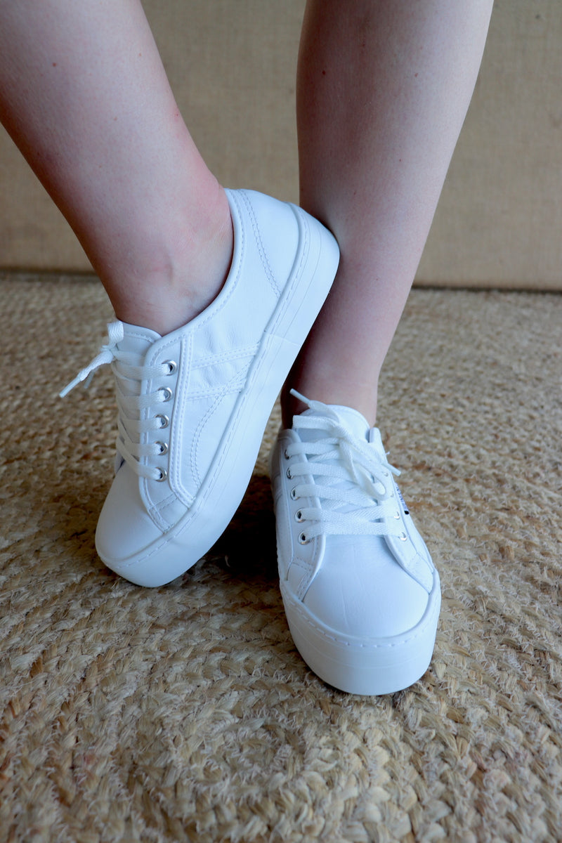 Cass Leather Sneakers - White