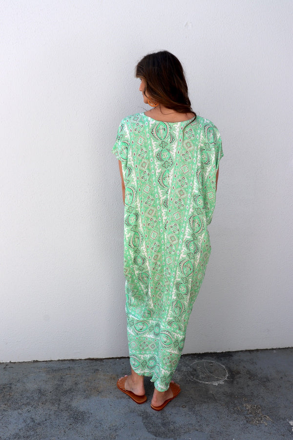 Island Holiday High Low Dress In Green Paisley
