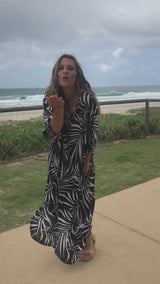 Long Kaftan In Black Vine