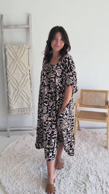 Lux Muu Muu in Ibiza Black/Taupe