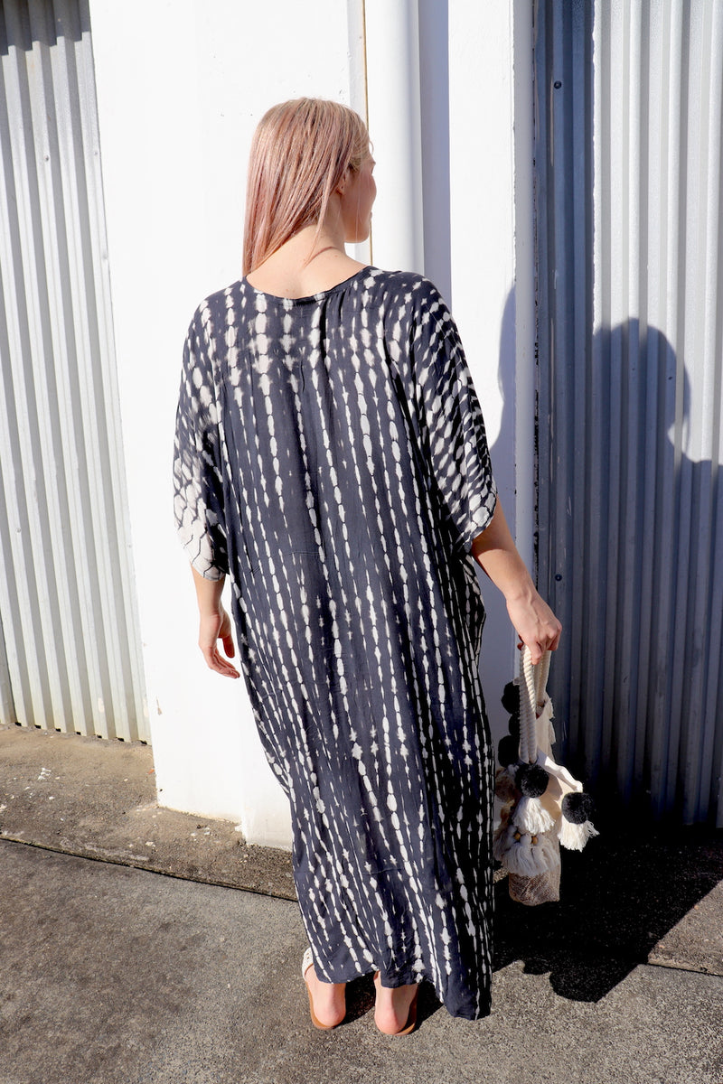 Long Kaftan In RainDrop Charcoal