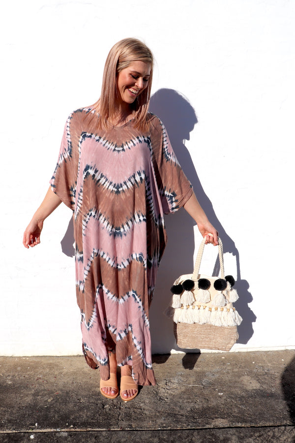 Long Kaftan In Pink Zig Zag