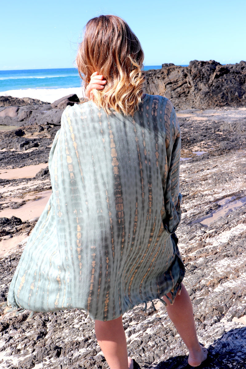 Short Kaftan With Tassels In Olive Raindrop