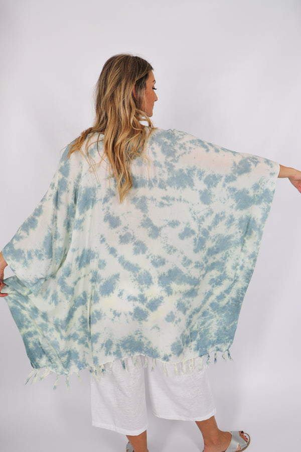 Short Kaftan With Tassels In Clouds