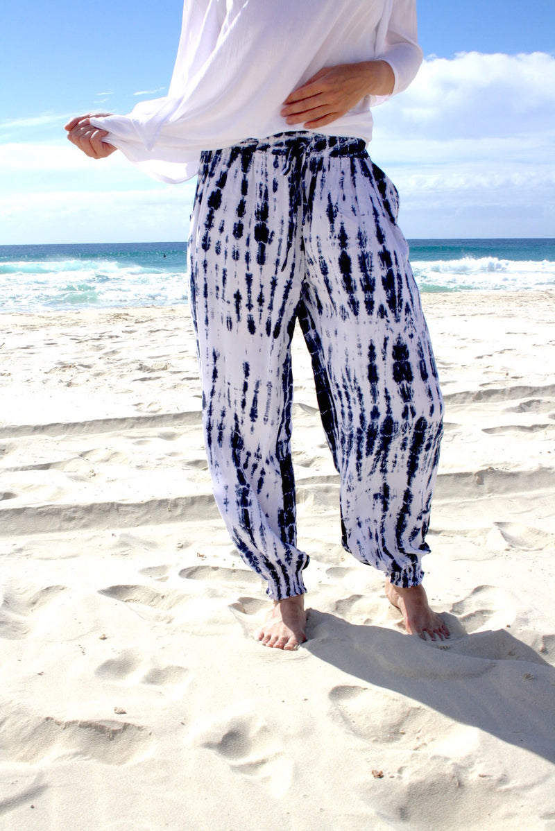 Perfect Travel Elastic Long Pant In Blue Splash