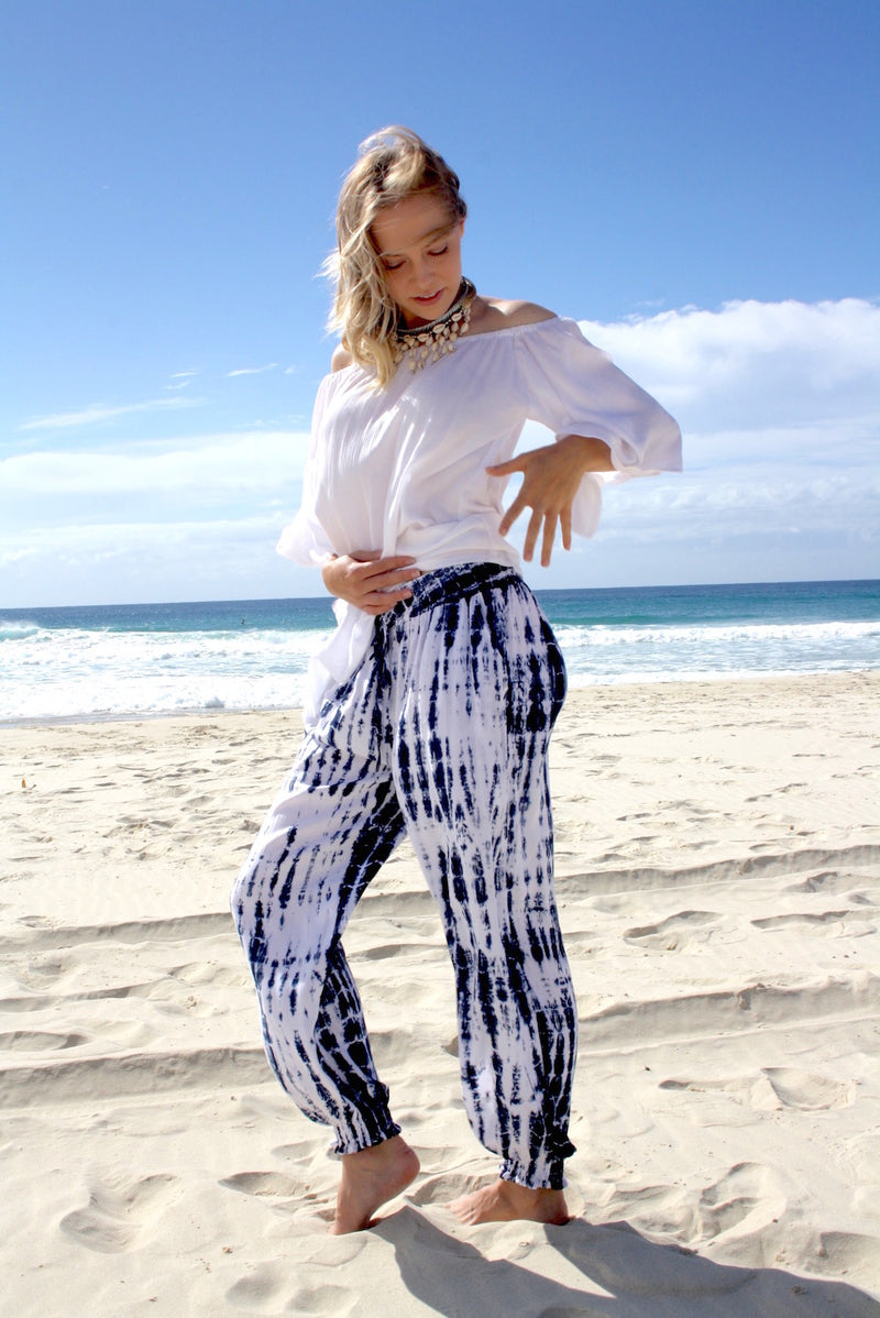 Perfect Travel Elastic Long Pant In Blue Splash