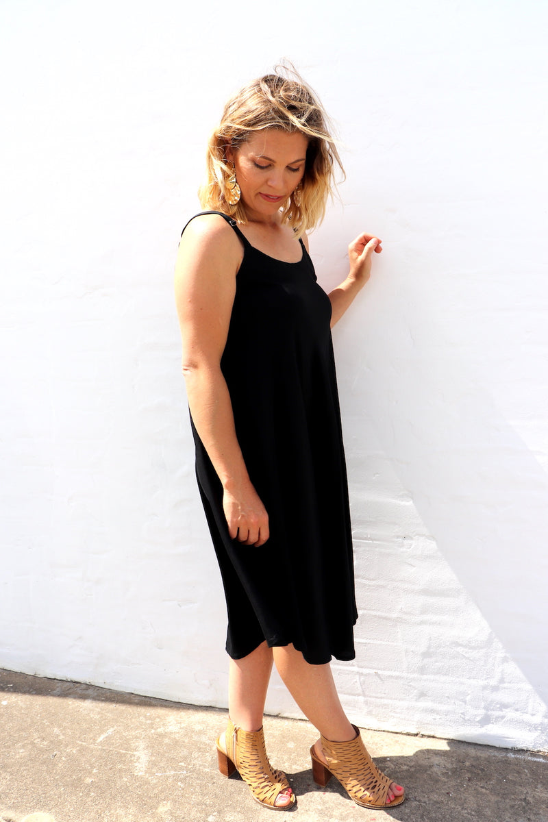 Short Swing Dress In Black