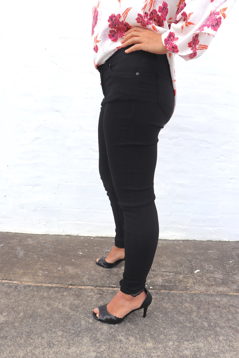 Take Me Out Long Stretch Pant