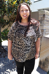 Wing On Or Off the Shoulders Top In Leopard