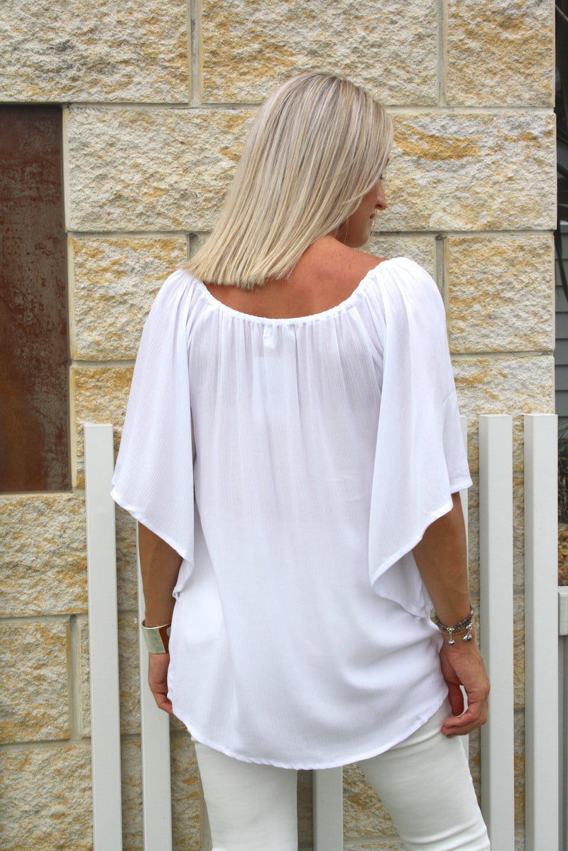 Wing On Or Off the Shoulders Top In White